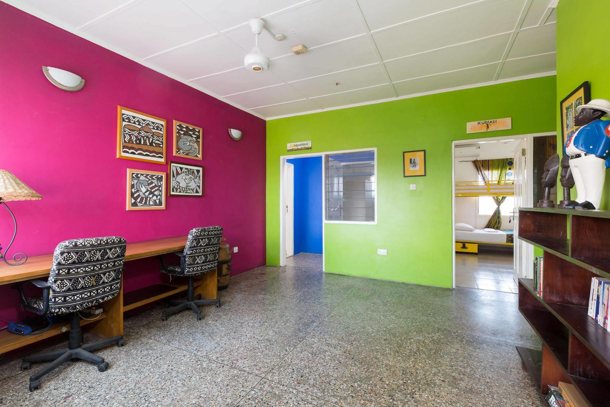 Agoo Hostel (Adults Only) أكرا المظهر الخارجي الصورة