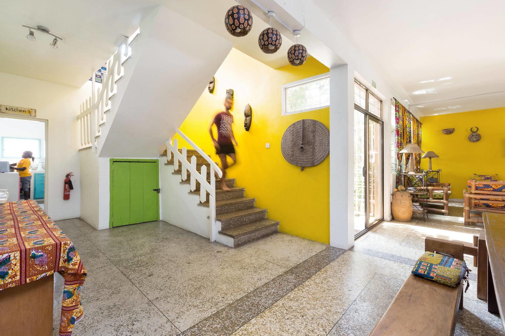 Agoo Hostel (Adults Only) أكرا المظهر الخارجي الصورة