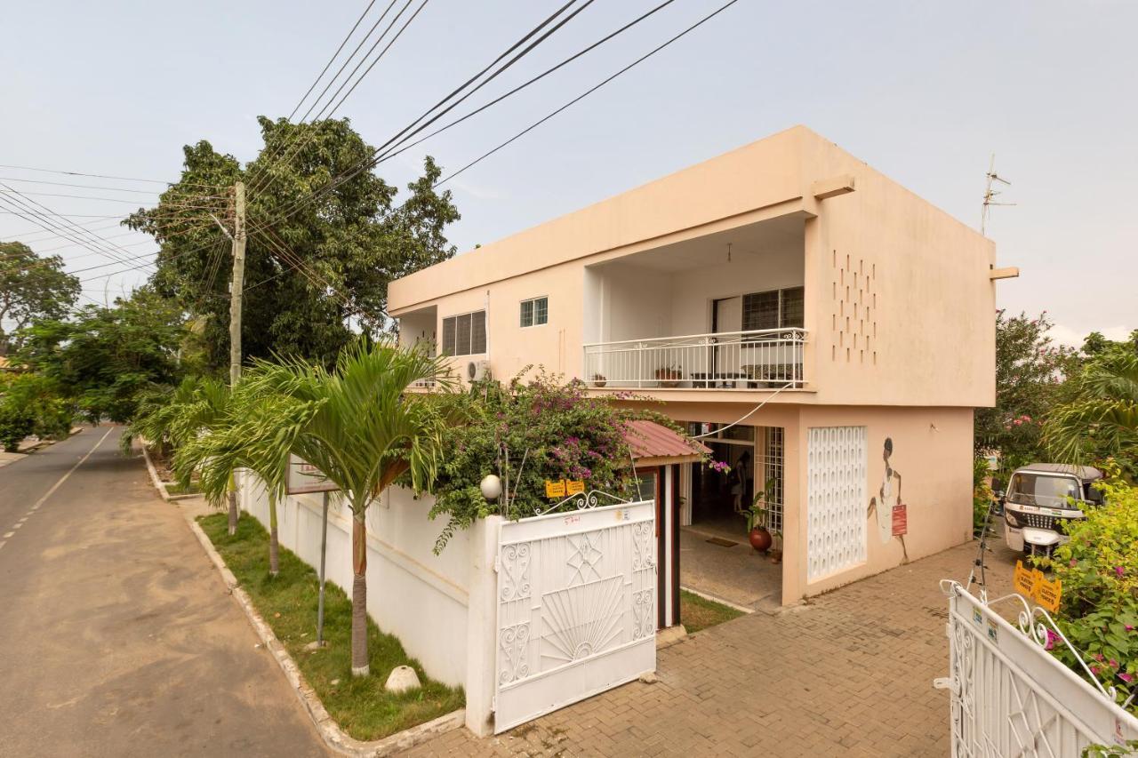 Agoo Hostel (Adults Only) أكرا المظهر الخارجي الصورة